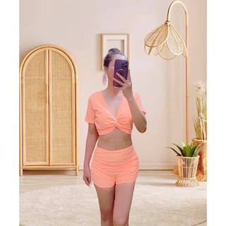 set đôi nam nữ đi biển, bơi