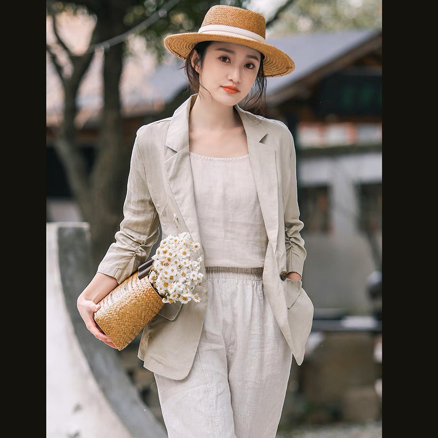Áo blazer Linen Hàn cổ ve vuông tay chun 1 lớp trẻ trung, chất vải Linen Premium mềm mát mộc mạc.