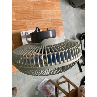 Quạt  b2 diy tích điện