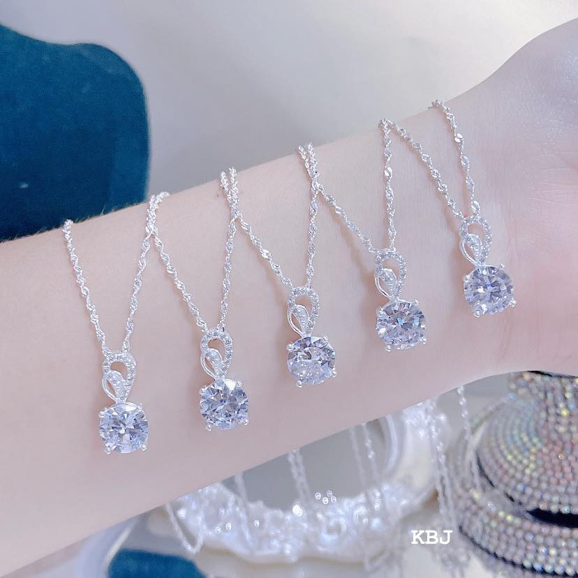 Dây chuyền kèm mặt đính đá bạc ta