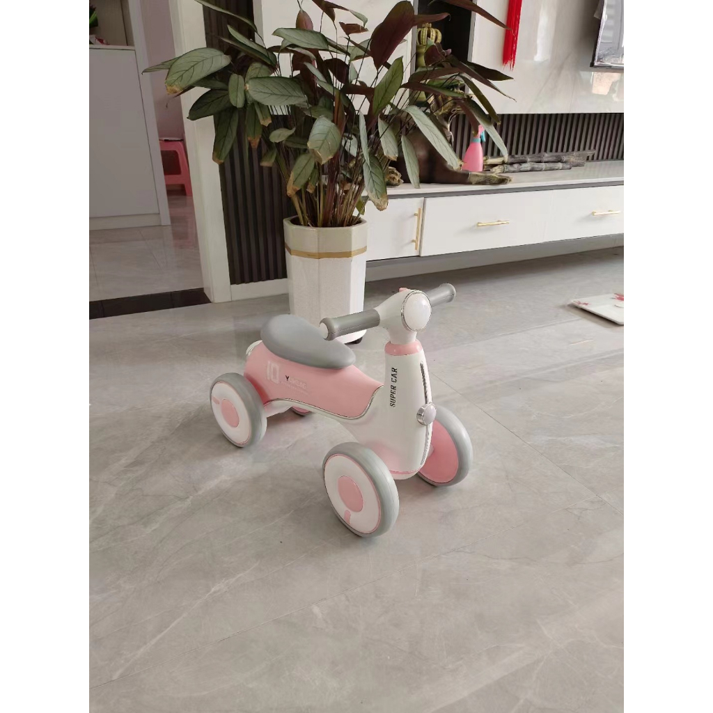 Xe chòi chân thăng bằng SUPPER CAR cho bé từ 1 đến 4 tuổi , xe chòi chân 4 bánh có đèn có nhạc mẫu mới 2023