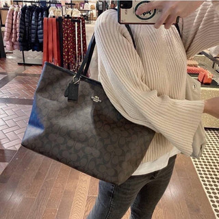 Túi Coach auth sale (2 màu : nâu logo, đen logo)