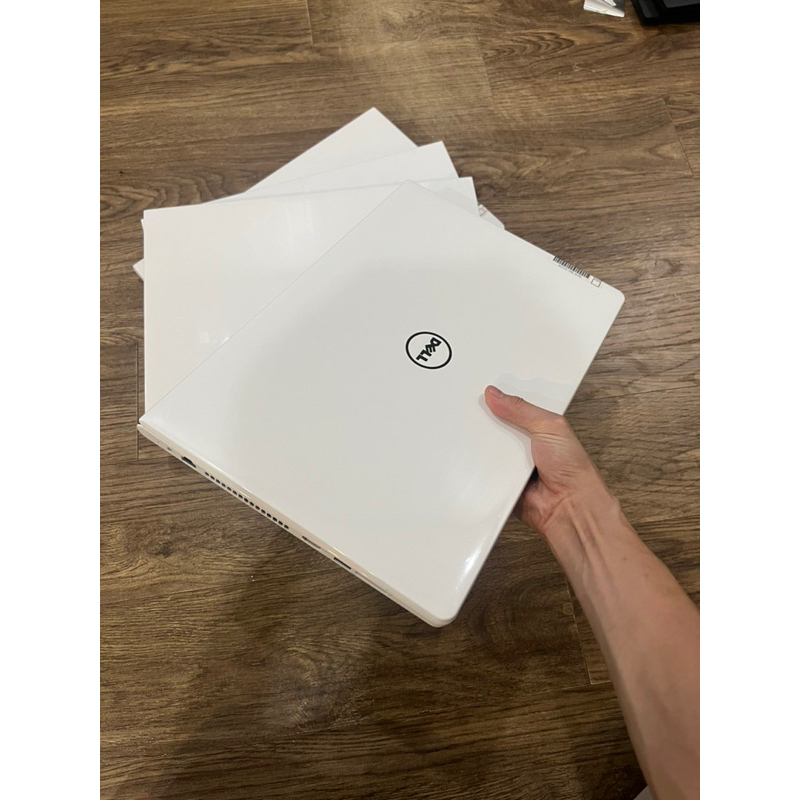 Laptop Cũ Rẻ Dell Core i7 Ram 8Gb/Ổ SSD 128G+256G/Màn To  Màu Trắng đẹp lung linh / Chạy 24/24 99% Phím led
