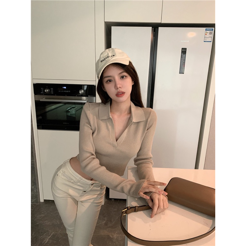 Áo thun nữ croptop tay dài bẻ chất thun len tăm, Áo croptop nữ tay dài cổ sơ mi ôm body tôn dáng chất thun tăm CỔ BẺ