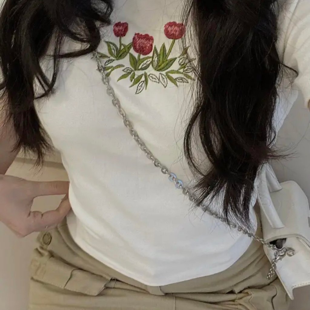 [Mã FATREND02 giảm đến 30k đơn 99k] Áo Thun Baby Tee Thêu Hoa Nữ Unisex Local Brand | BigBuy360 - bigbuy360.vn