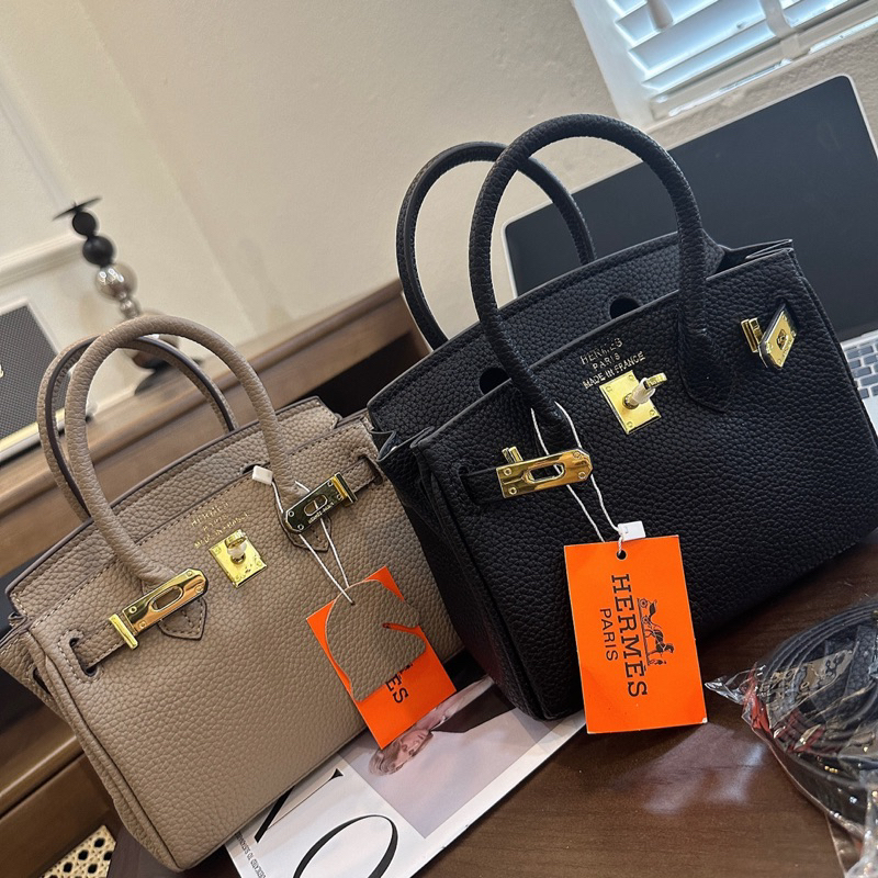 Túi HM da hạt tag vàng SIZE 20. Ảnh thật shop chụp hàng về