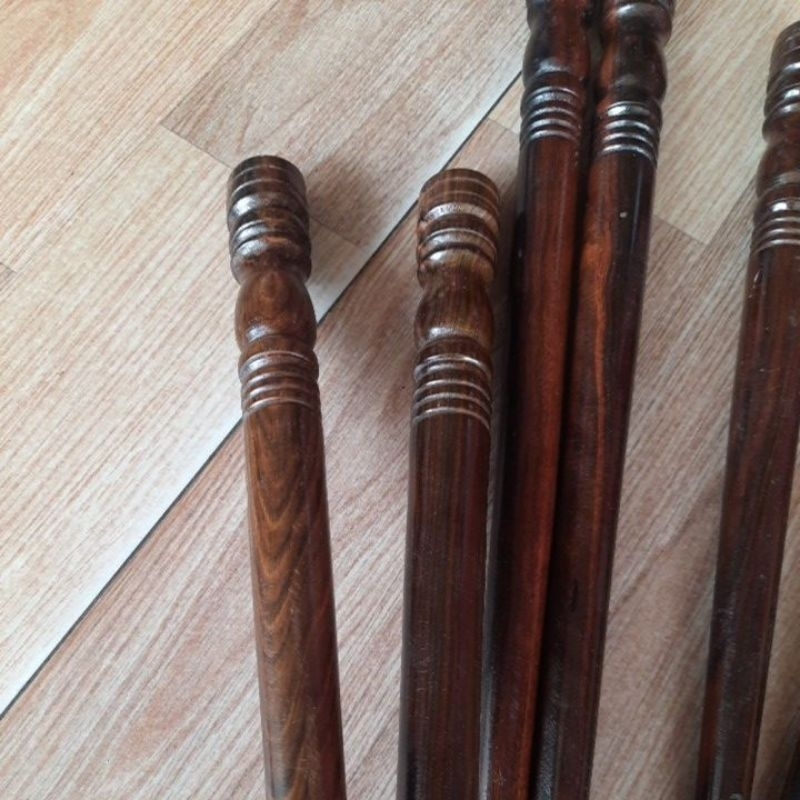 Chân cọc sáo gỗ mun.