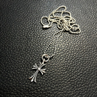 Vòng cỗ Cross Chromehearts