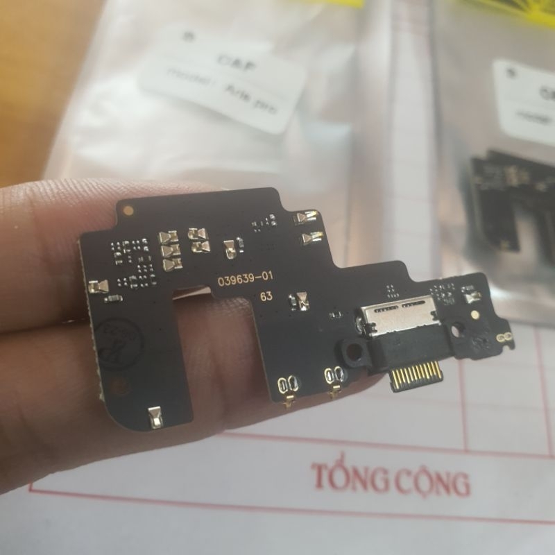 Cụm sạc vsmart Aris pro bao test