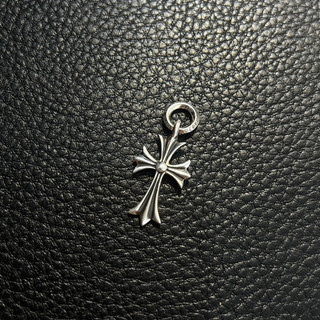 Vòng cỗ Cross Chromehearts