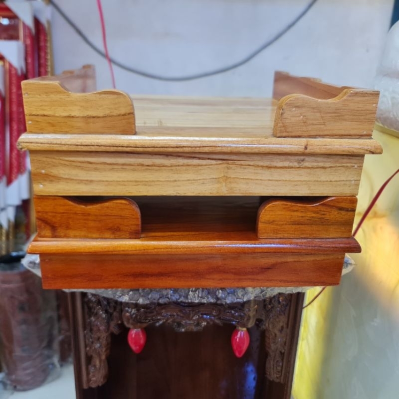 Bàn thờ treo tường