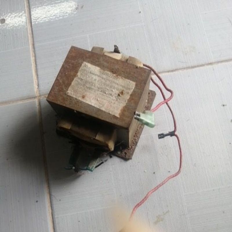 Biến áp lò vi sóng