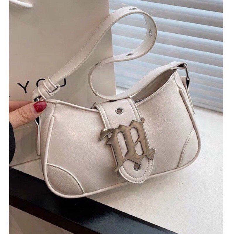 Túi kẹp nách M sang chảnh hot trend | BigBuy360 - bigbuy360.vn