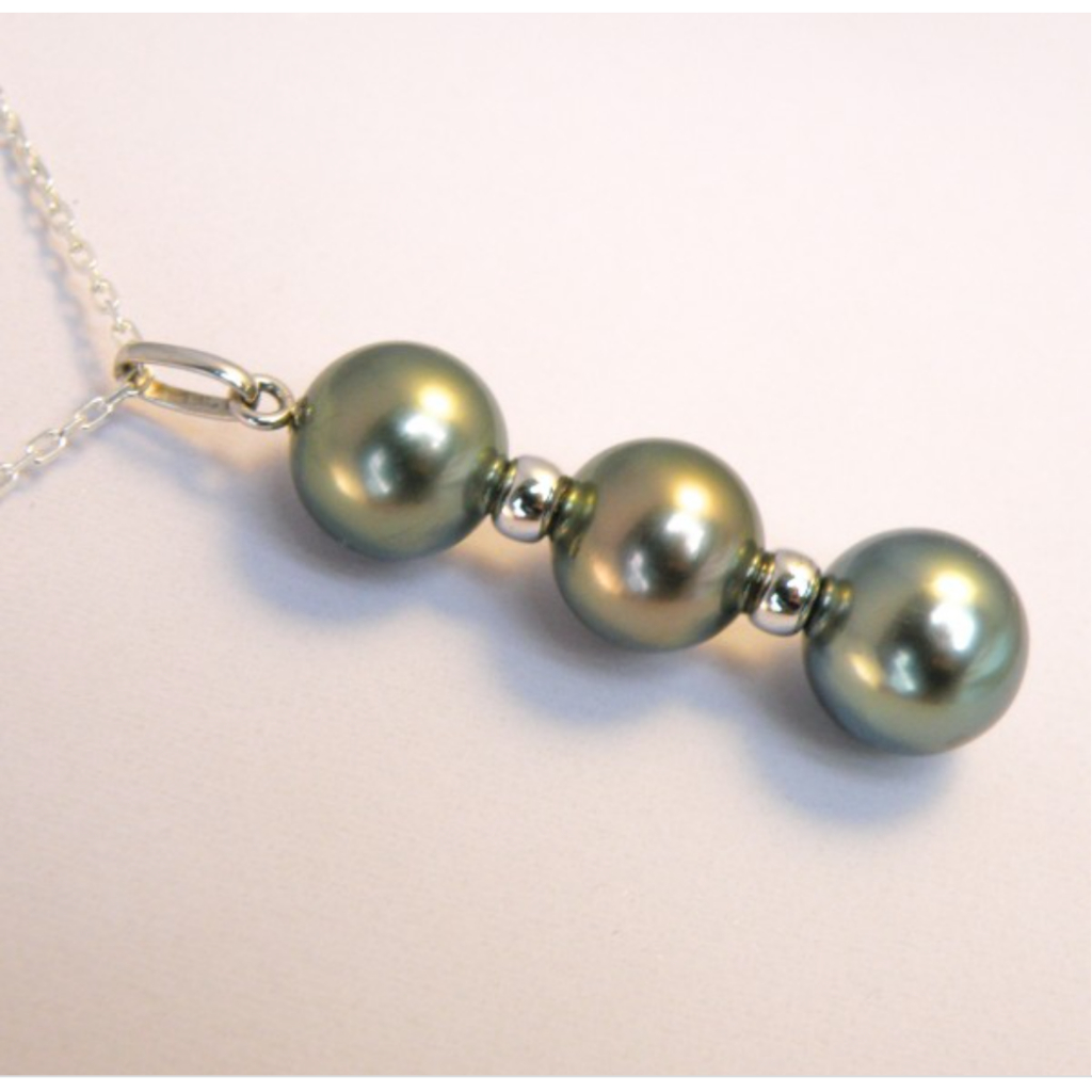 Mặt Dây Chuyền MADAME HIEN PEARL Hạt trai Đen 9-10Mm AAA+ Trai Nước Mặn Tahitian 14K