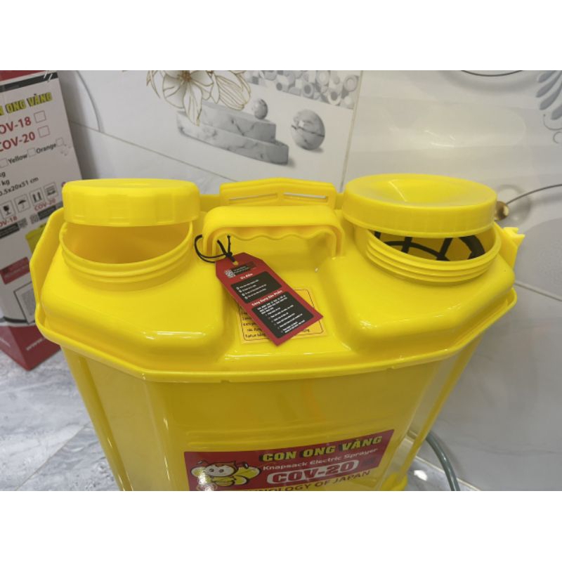 Bình xịt điện con ong vàng 20lit tặng tay bóp ren đồng