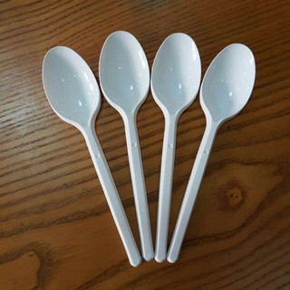 100 cái muỗng nhựa 15cm dùng 1 lần