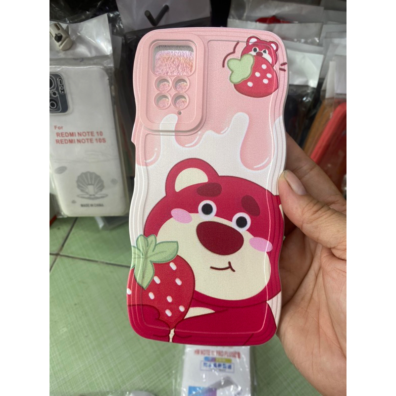 Ốp xiaomi Redmi Note 11 pro/ 11 pro plus gấu dâu bảo vệ Camera .