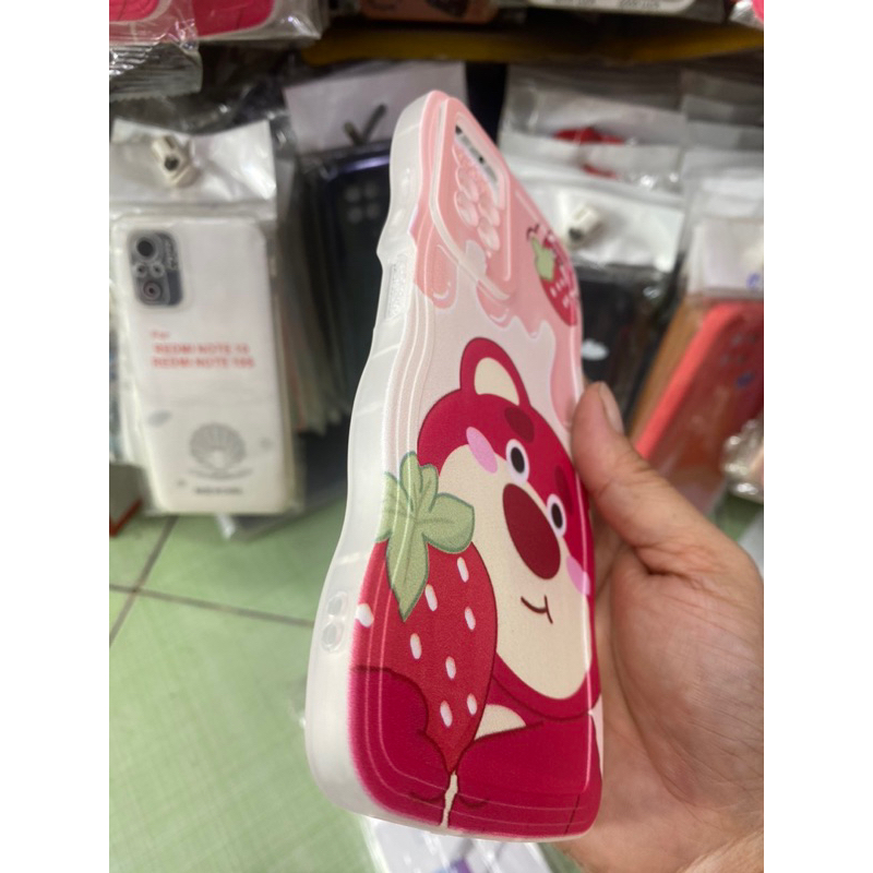 Ốp xiaomi Redmi Note 11 pro/ 11 pro plus gấu dâu bảo vệ Camera .