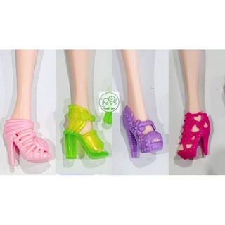 Giày đẹp cho búp bê Barbie 30cm