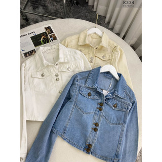 Áo khoác bò croptop màu xanh kem trắng form đẹp