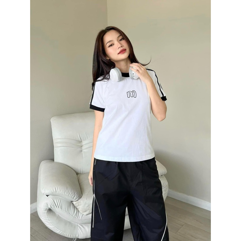 Áo Thun Nữ Baby Tee In Họa Tiết M Dáng Vừa Cực Xinh❤ Áo Cổ Tròn Phối Viền Tay Thể Thao