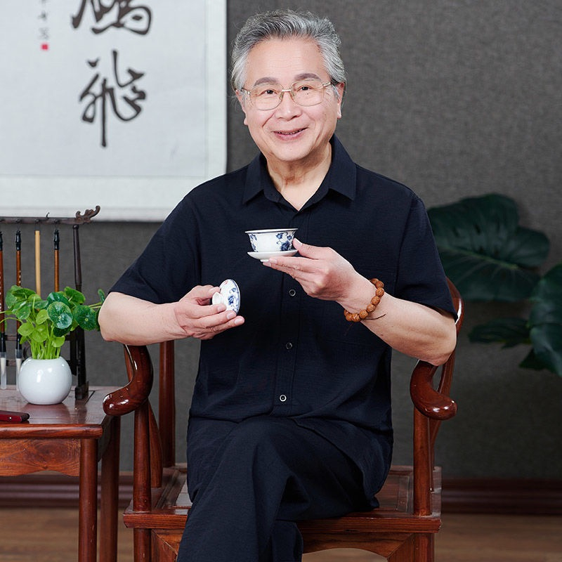 Bộ quần áo nam trung niên mặc mùa hè