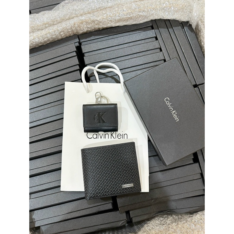 Set ví + ví đựng airpod Calvin Klein Fullbox túi giấy hãng