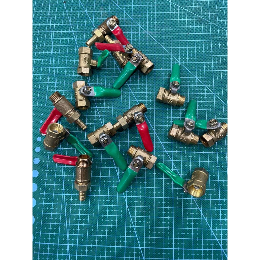 Van gạt, van khóa chân ren 13