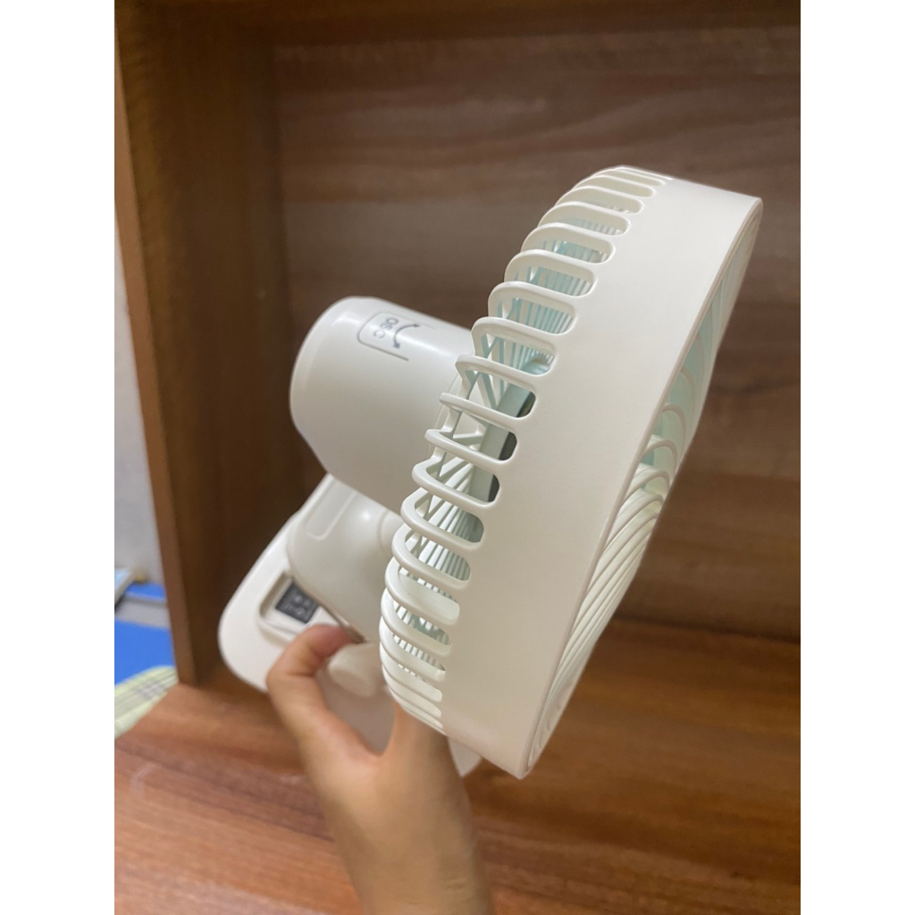 Quạt sạc mini KEYNICE dùng pin 5,000mAh 30 giờ dùng liên tục