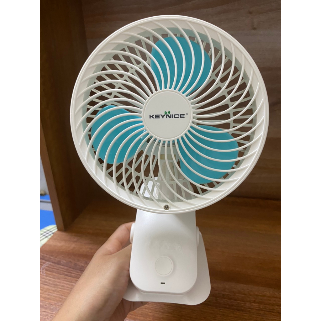 Quạt sạc mini KEYNICE dùng pin 5,000mAh 30 giờ dùng liên tục