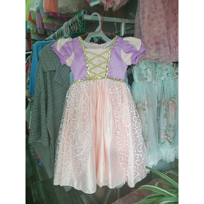 Váy bé siêu phẩm