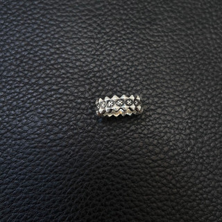 Nhẫn Chromehearts Plus