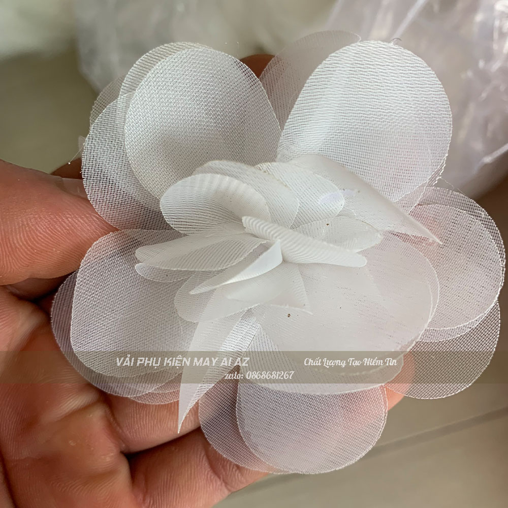 Hoa Cài Áo Vải Voan
