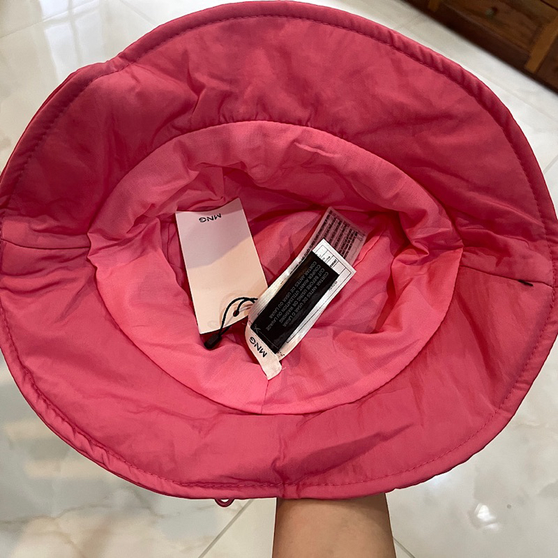 Mũ xô chần bông Mango auth