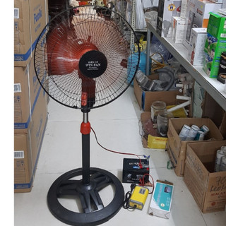 quạt kẹp bình ắc qui 12v(gồm quạt, bình ác qui, sạc)
