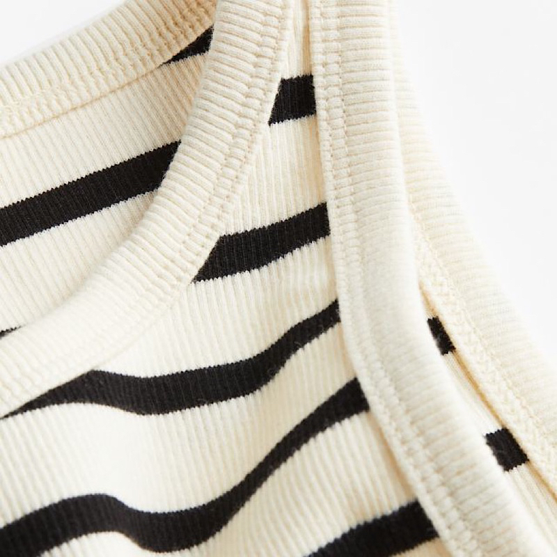 Áo Croptop H&M Auth