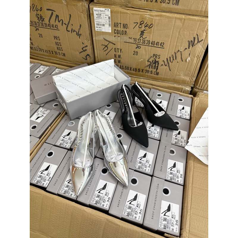 GIÀY CNK CAO GÓT MŨI NHỌN QUAI ĐÁ