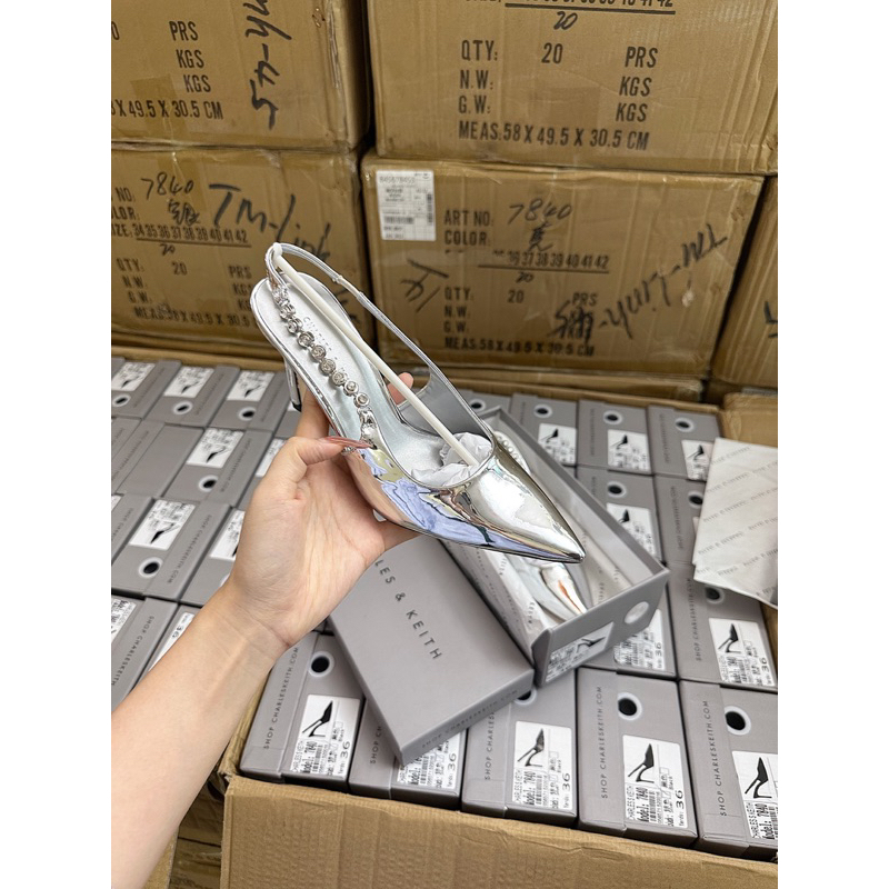 GIÀY CNK CAO GÓT MŨI NHỌN QUAI ĐÁ