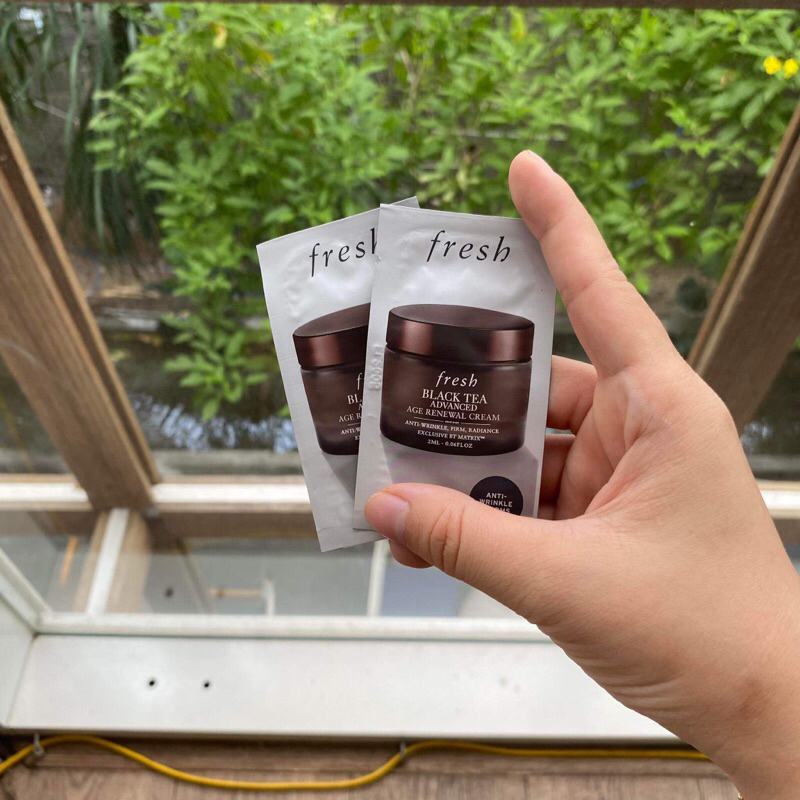 Fresh Black Tea  with Retinol-Alternative BT Matrix kem dưỡng ẩm chống lão hoá