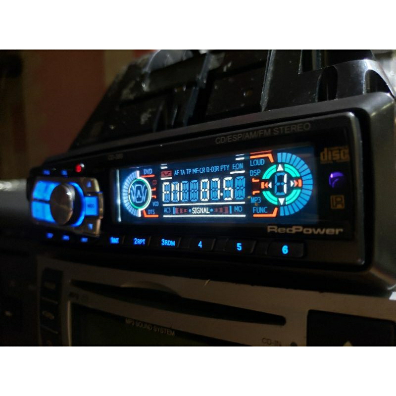 Máy phát nhạc giành cho ô tô. Mp4, bluetooth.aux. usb.cad sd . radio.  loại phổ thông giành cho mọi loại xe.