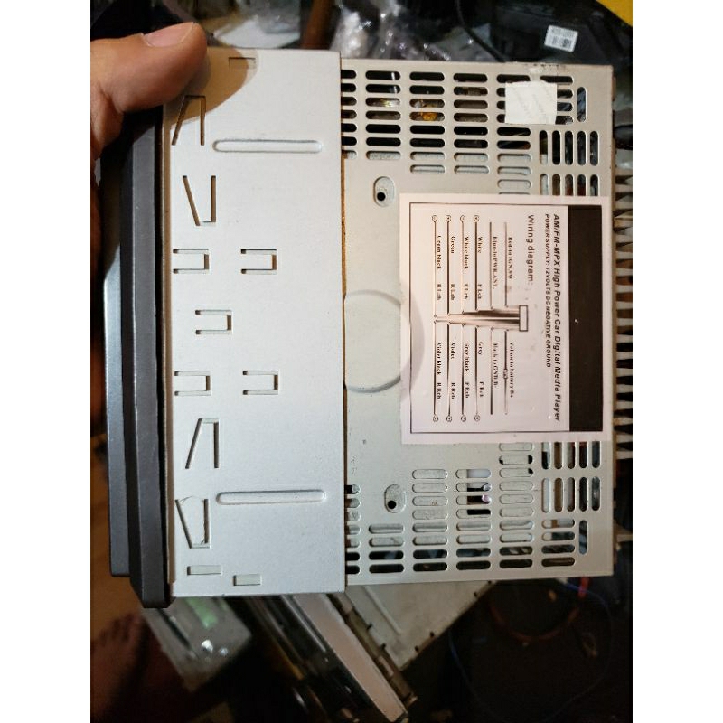 Máy phát nhạc giành cho ô tô. Mp4, bluetooth.aux. usb.cad sd . radio.  loại phổ thông giành cho mọi loại xe.