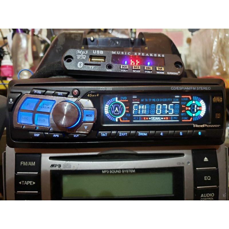 Máy phát nhạc giành cho ô tô. Mp4, bluetooth.aux. usb.cad sd . radio.  loại phổ thông giành cho mọi loại xe.