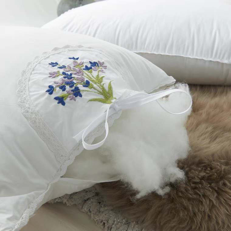 Gối thơm hoa lavender cao cấp, ruột gối nằm, gối đầu bông gòn tinh khiết, vỏ gối thêu hoa có kèm 2 túi thơm lavender