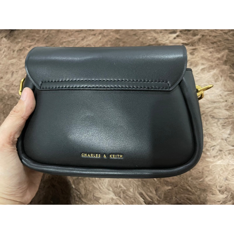 TÚI ĐEO CHÉO CNK AUTH NEW