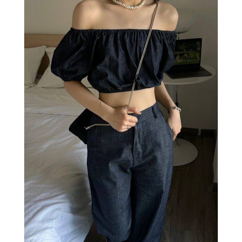 Set bộ denim áo trễ vai tay phồng và quần âu dài suông