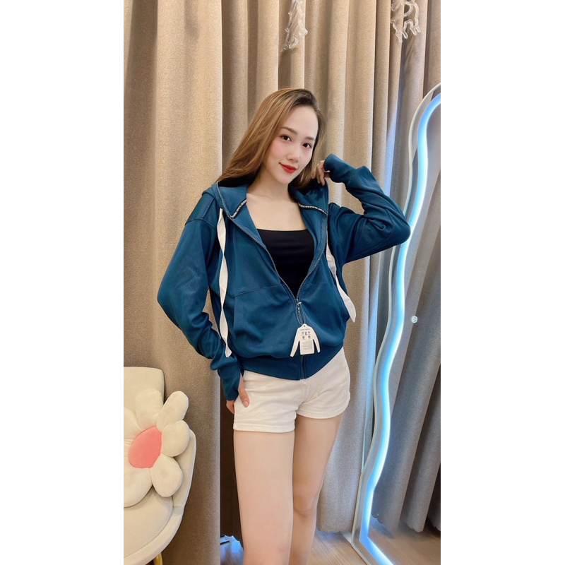 ÁO KHOÁT GÂN XỎ NGÓN 6 TÚI