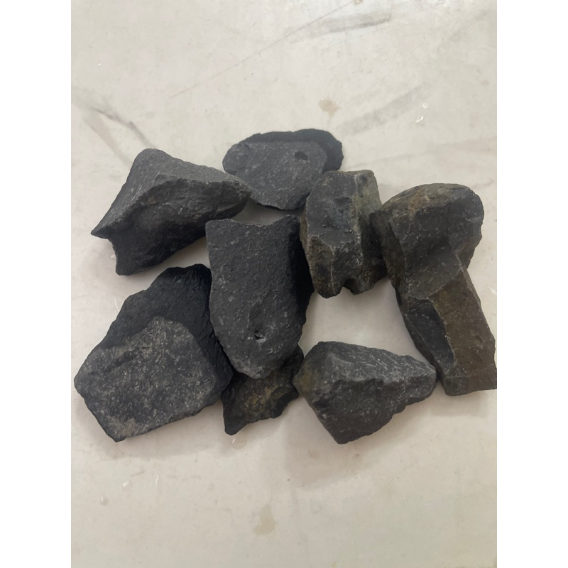 100gr Đá Thô Màu Đen Hắc Thạch