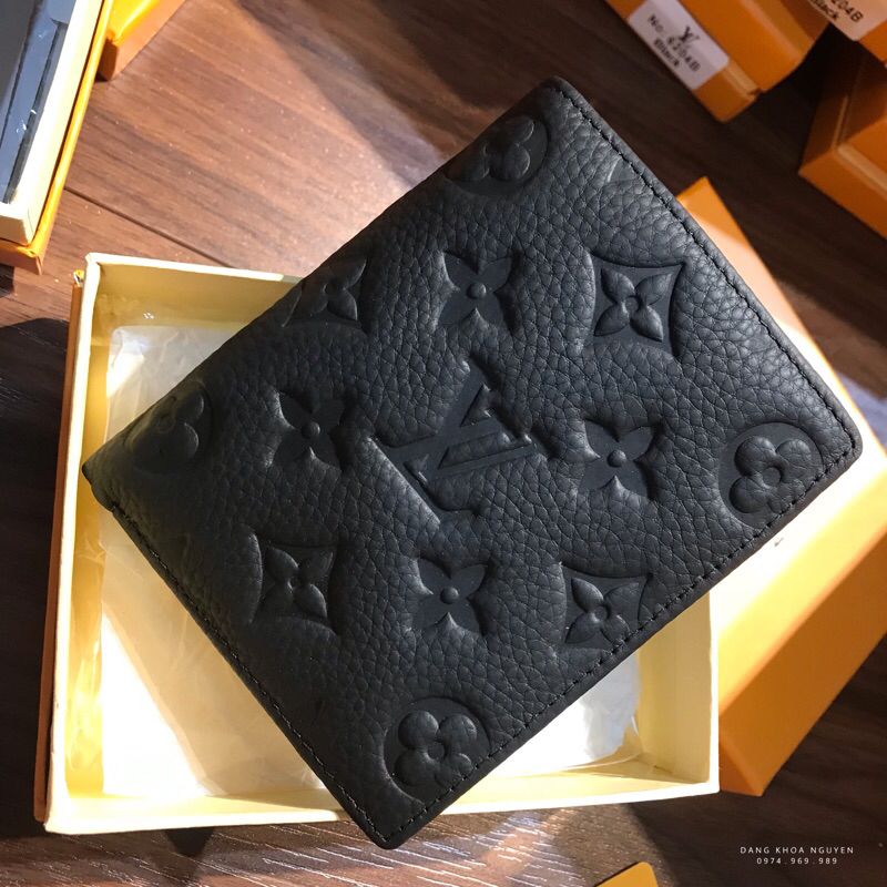 VÍ NAM LV VÂN HOA DÁNG ĐỨNG HÀNG FULL BOX