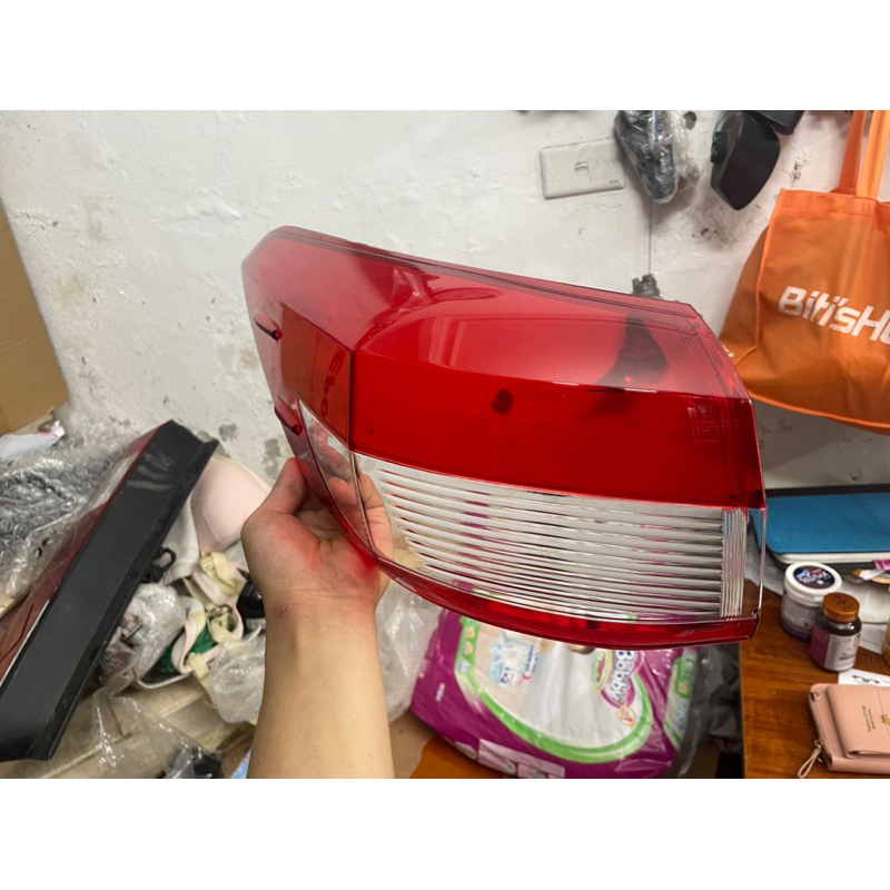 Nắp đèn hậu Toyota Vios 2019-2021