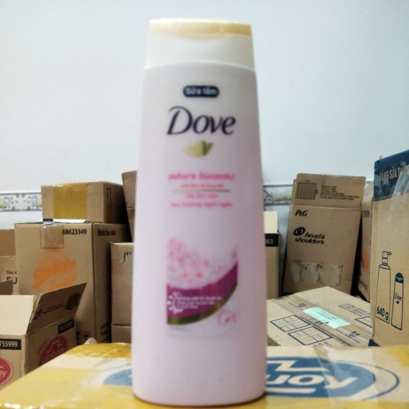 Sữa tắm dove Sakura 200g
